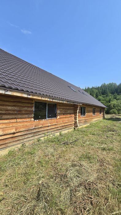 Teren+cabana de vanzare