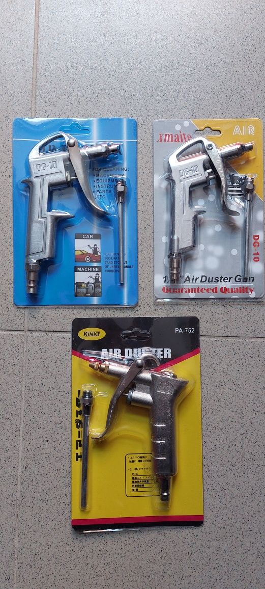 Компресор за помпане на гуми 12 V с 2 цилиндъра. Крик.Гидория. Ключове