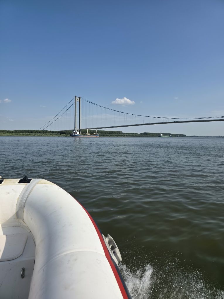 Ansamblu barca,motor și periodoc nou