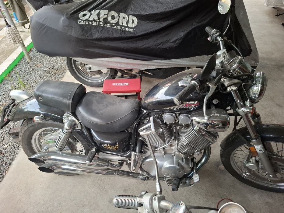 Yamaha virago si Kawasaki
