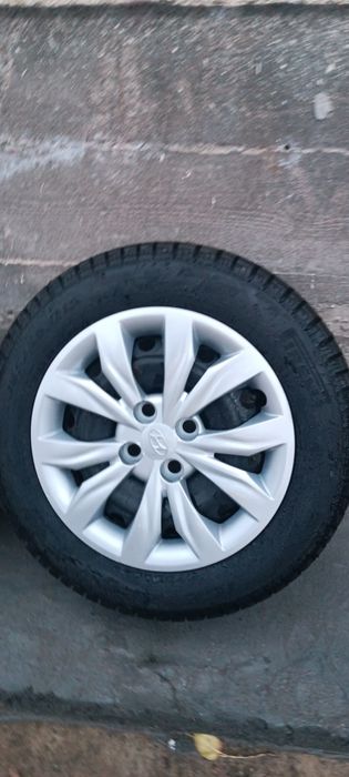 Продам новые шины Pirelli