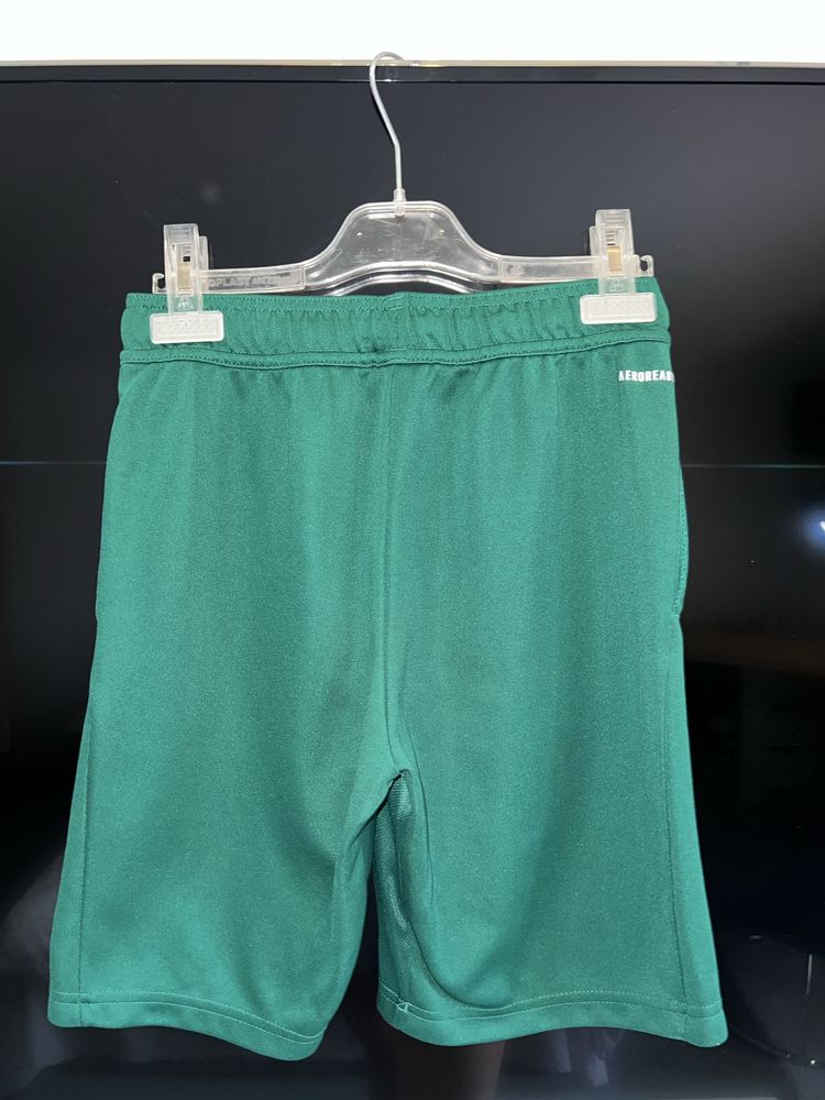Спортни шорти Adidas за момчета 11-12y