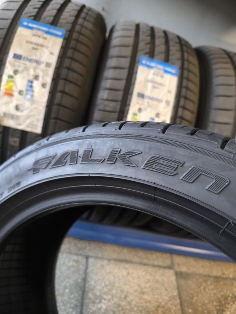 225 45 17 Falken 4бр. летни
