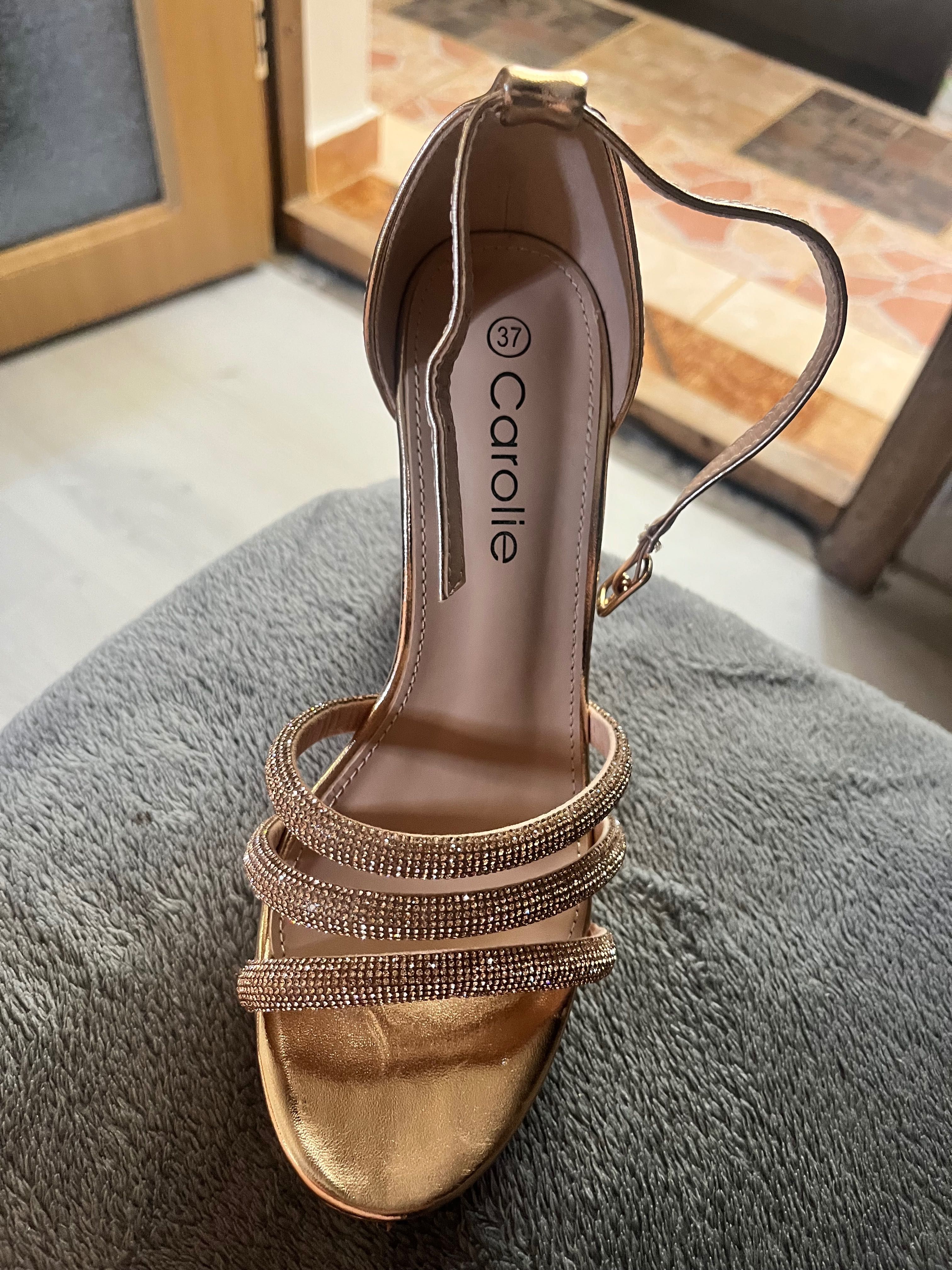 sandale cu toc, marime 37