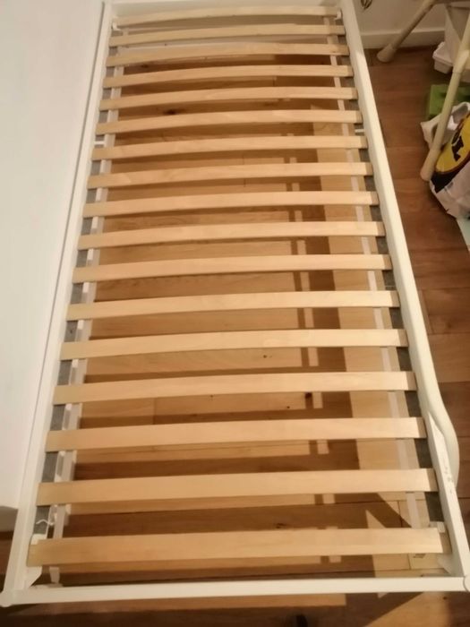 Set Ikea cadru pat Vevelstad + saltea Agotnes 90x200 cm