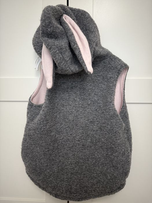 Vesta de lana (captuseala bumbac) marimea 98-104 cu gluga urechi