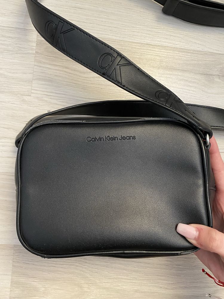 Чанта Calvin Klein