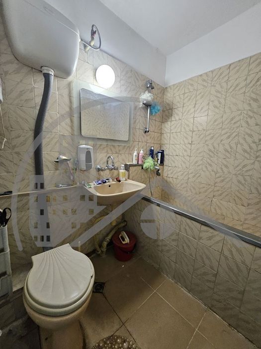 Продава се Двустаен апартамент в Варна, Кайсиева градина - 60 кв.м за 2082 €/кв.м - Снимка #8