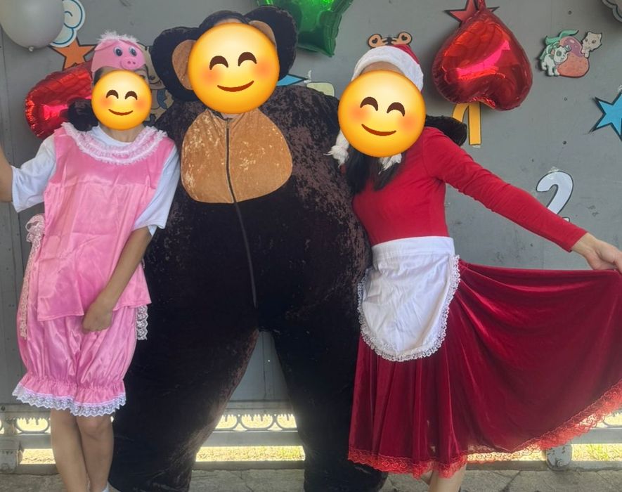 Продам костюмы разные