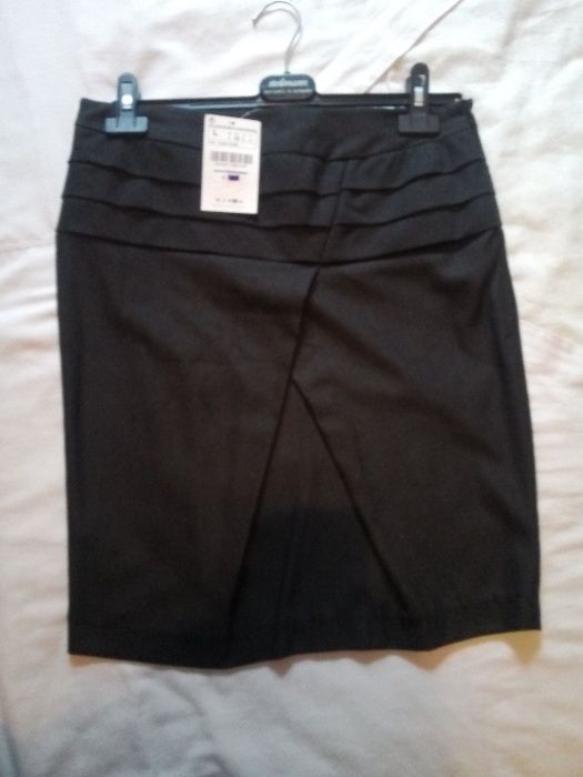 Fusta Zara noua cu eticheta