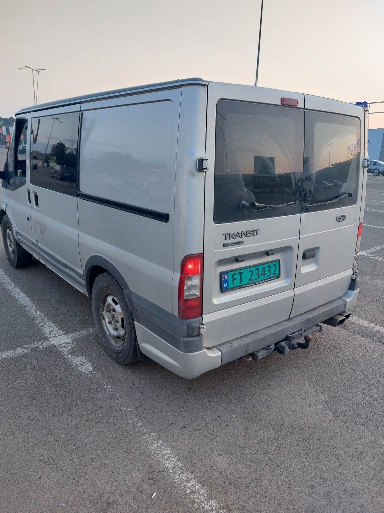 Carlig remorcare ford transit 2008