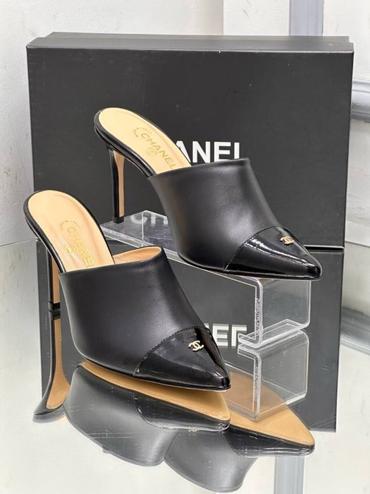 Pantofi-sandale-Balerini Chanel colecția noua Piele naturală 100%
