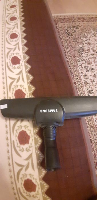 Продам Шетку для пылисоса Самсунг.