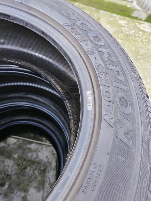 Vând 4 anvelope de iarnă