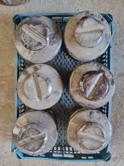 Продам изолятор 6шт