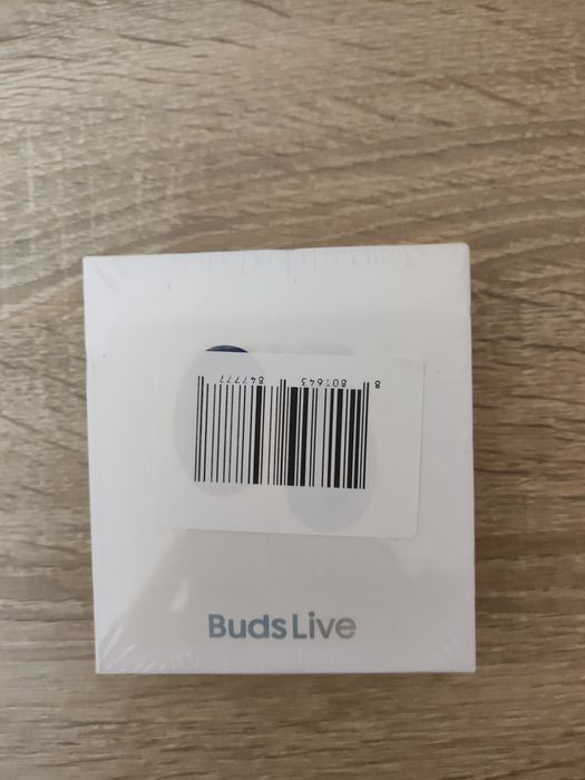 Безжични слушалки Galaxy Buds Live нови