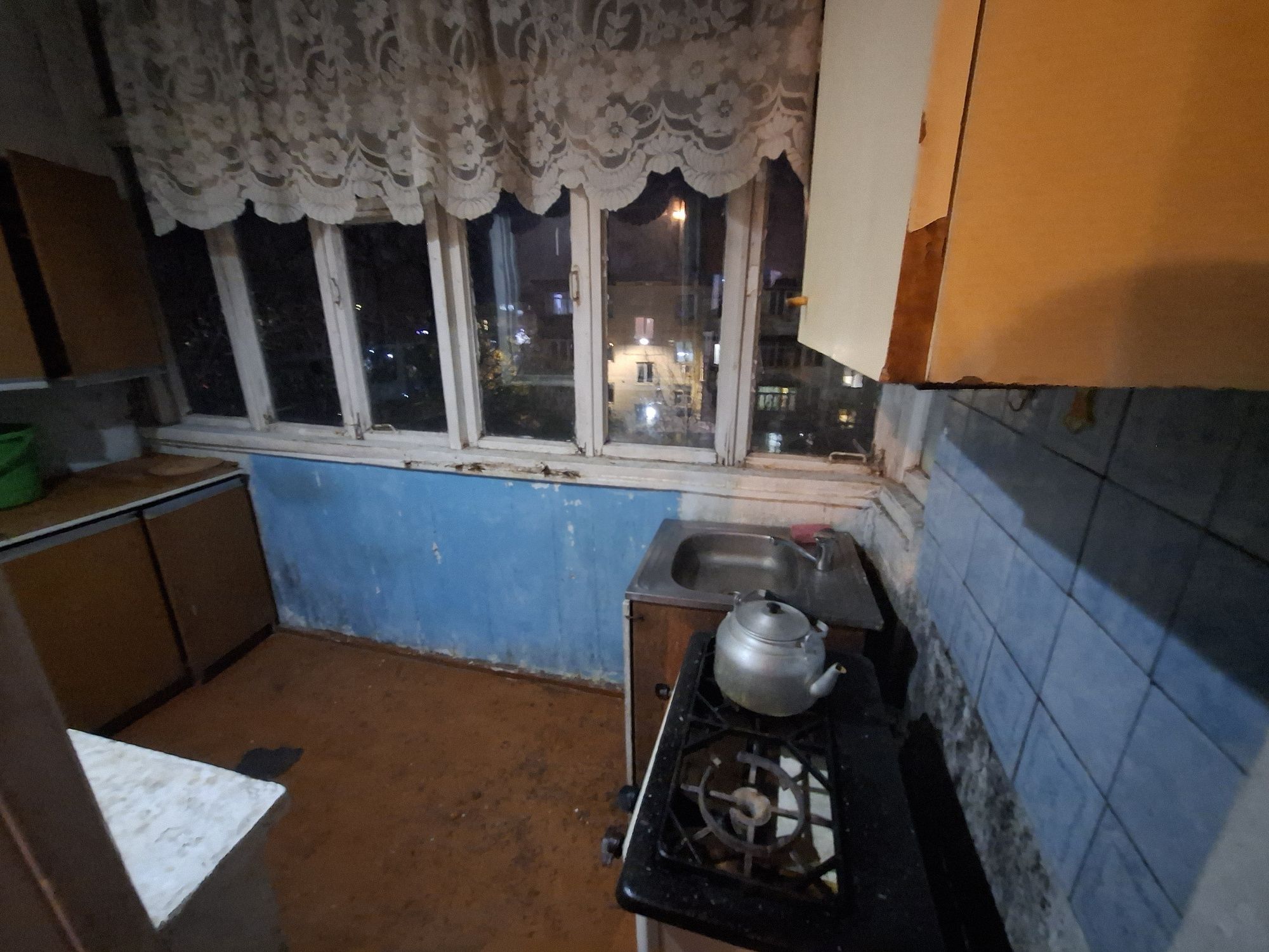 Arenda kvartira Yashnabod Kadishva bozor yaqinda 2xona 3xona qilingan