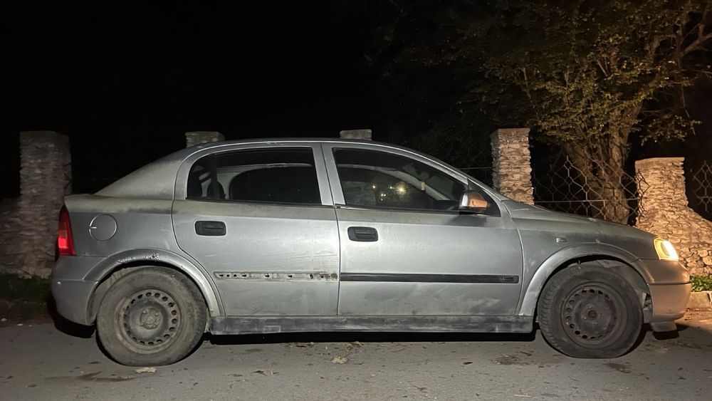 Opel Astra 1,6i G Фар Стоп Скорости Салон Броня Компресор Капак Помпа