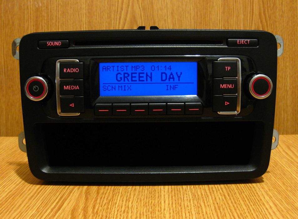 Radio CD MP3 player casetofon navigatie Volkswagen Audi Seat