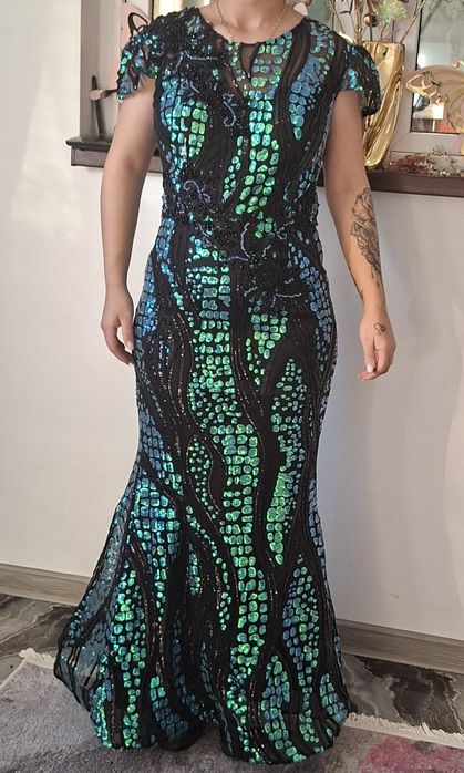 Rochie turcoaz ideala pentru nunti,personal îmbrăcata are 1 60h,60kg