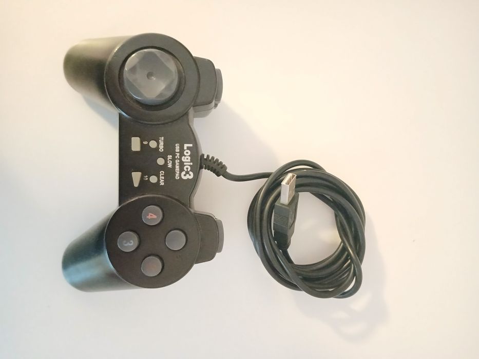 Joystick  Logitech prețul bun pentru PC