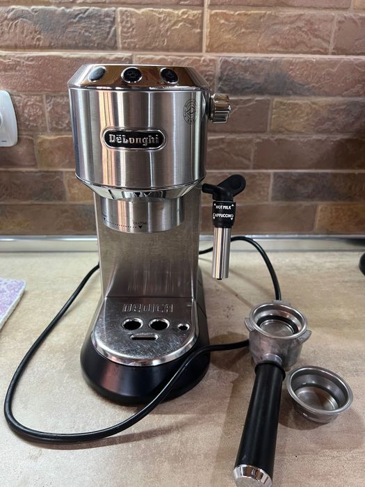 Кафемашина De'Longhi Dedica, EC682M