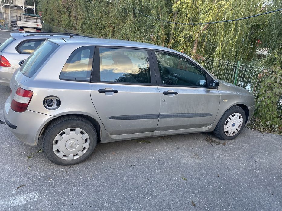 Vând auto fiat stilo