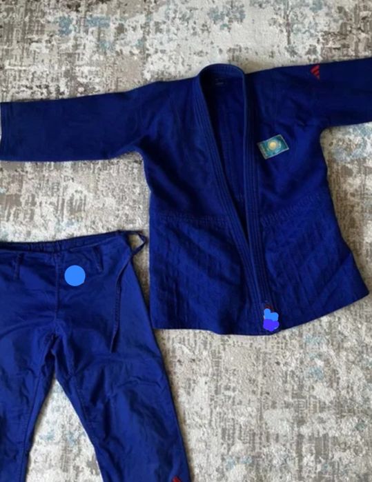 Продам кимоно !!