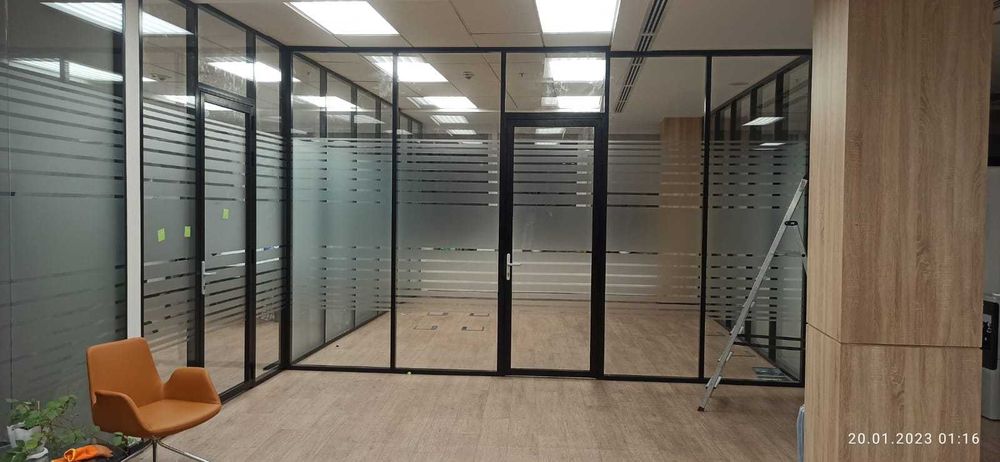 офисная перегородка алюминиевые пластиковые витражи стеклопакет окна