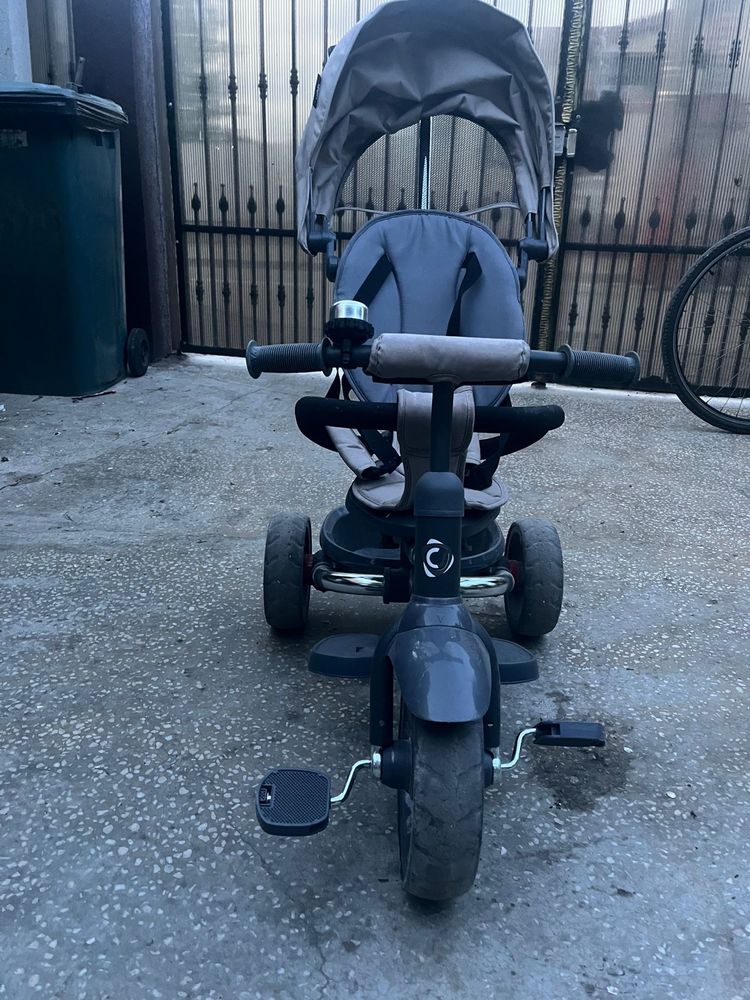 Vand tricicleta coccolle urbio gri pentru copii