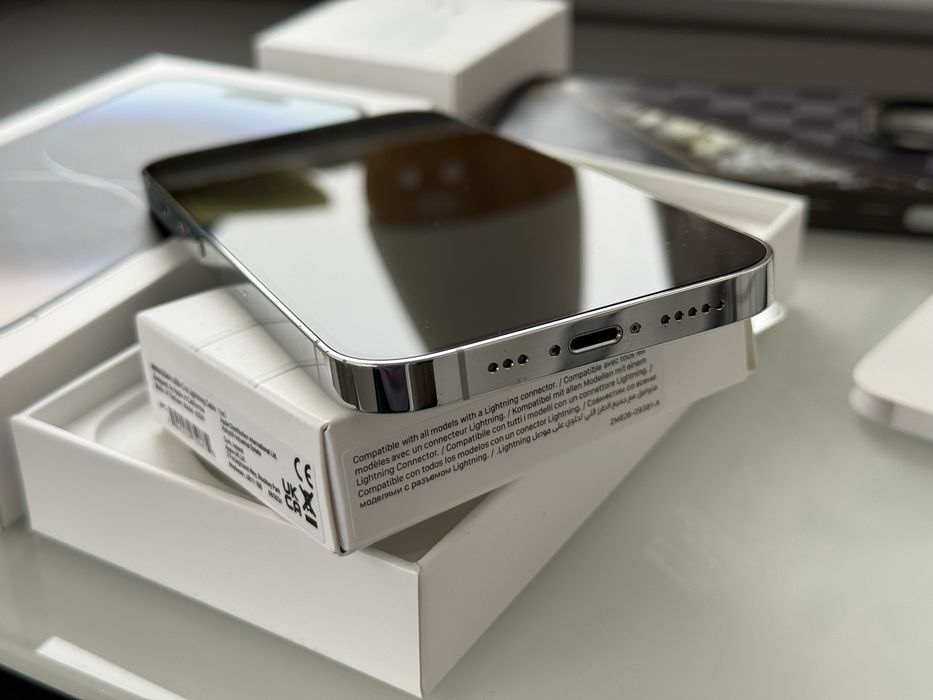 iPhone 14 Pro Silver 128GB Neverlocked•Full Box•