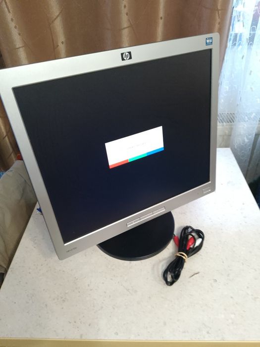 Monitor color HP