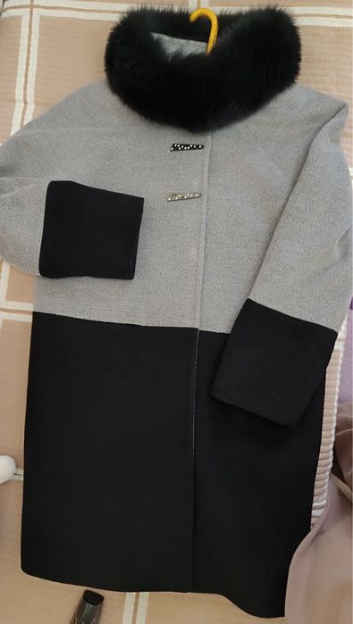 Пальто осенний размер можно на M-S 15000 тг