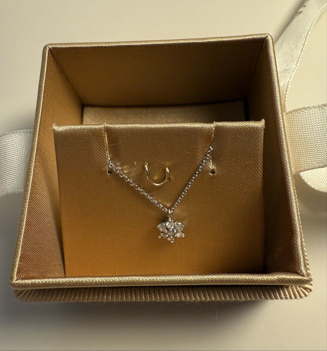 Колие с диаманти и бяло злато 18к