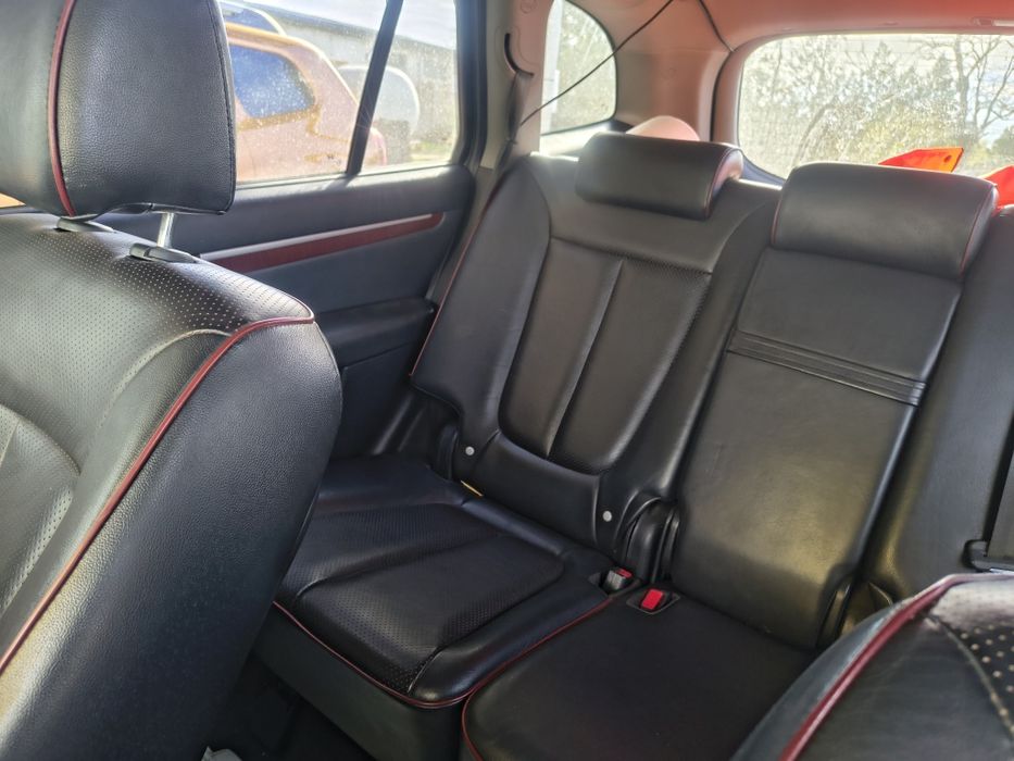 Vând Hyundai Santa Fe