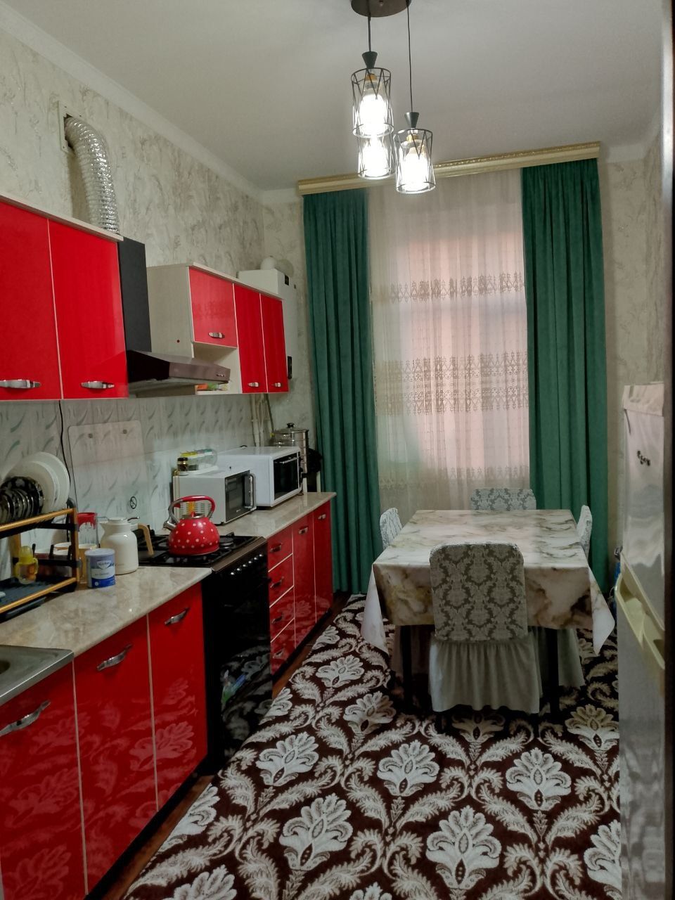 Квартира сотилади 3хона 2 этаж 74кв 49000$булиши