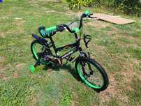 Bicicleta este noua nu a fost folosită.