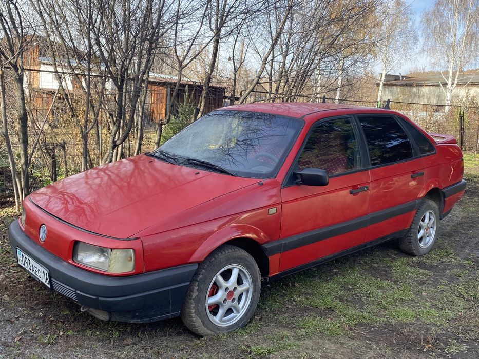 Продам Vokswagen Passat B 3 седан