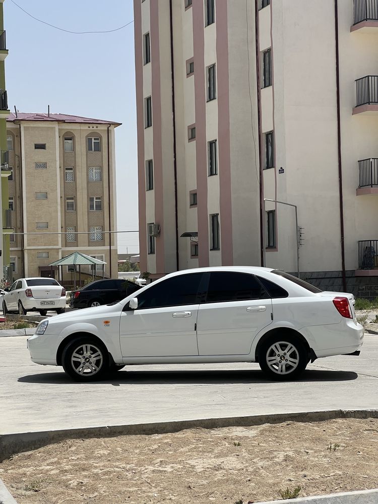 Lacetti 1.8 2010 holati ideal
