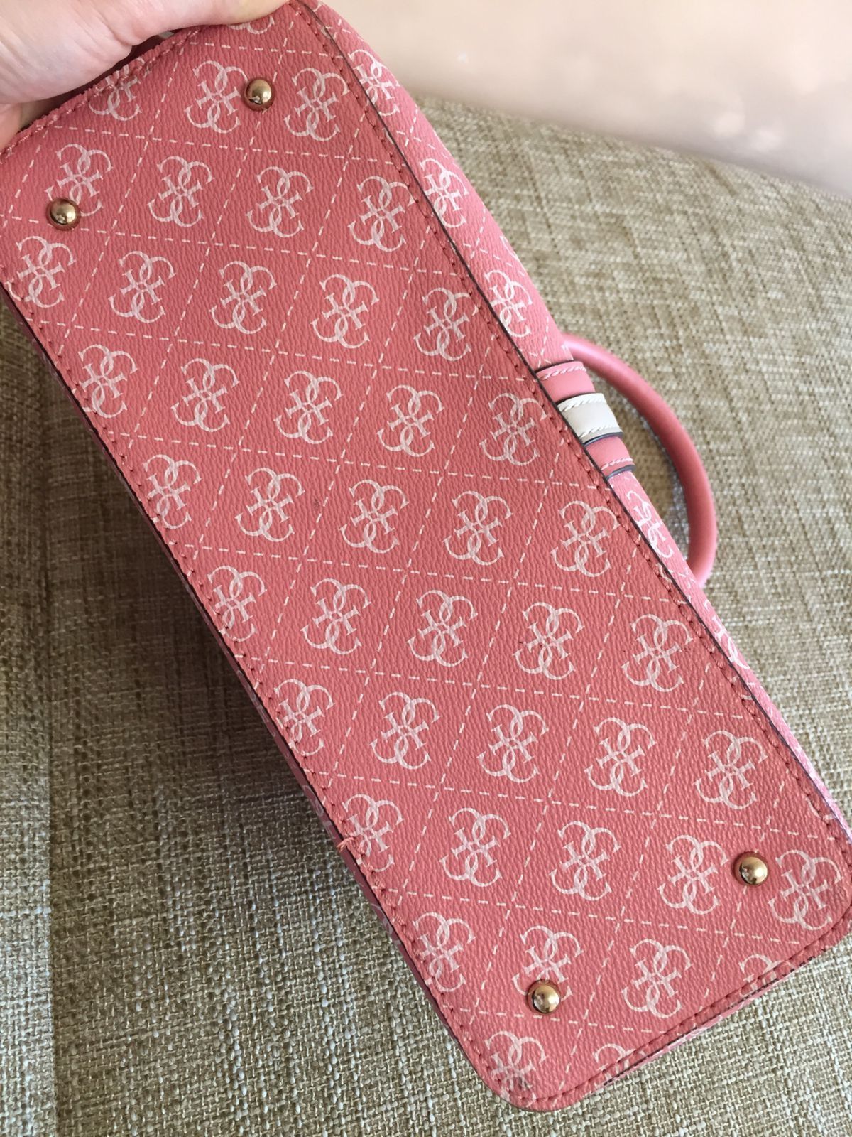 классная сумка Guess оригинал