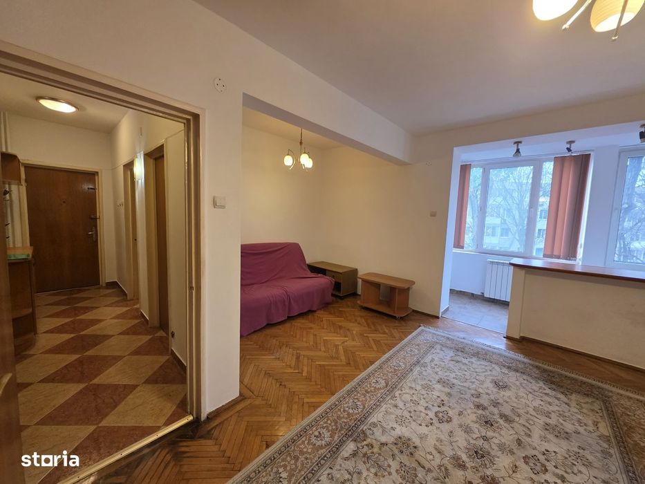 Pajura vila decomandat, bloc reabilitat