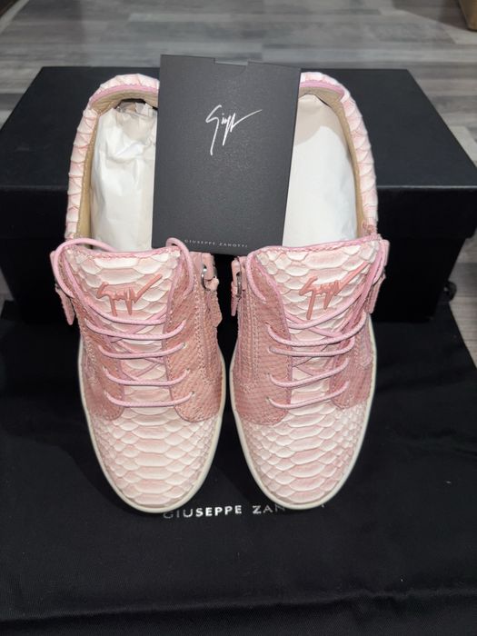 Женски обувки GIUSEPPE ZANOTTI 37