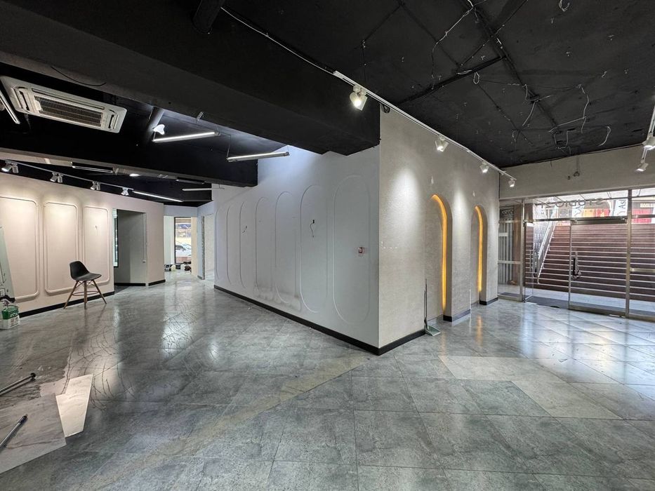 здаеотса аренда под офис либа под бизнес яакасарой р-н сиул мол