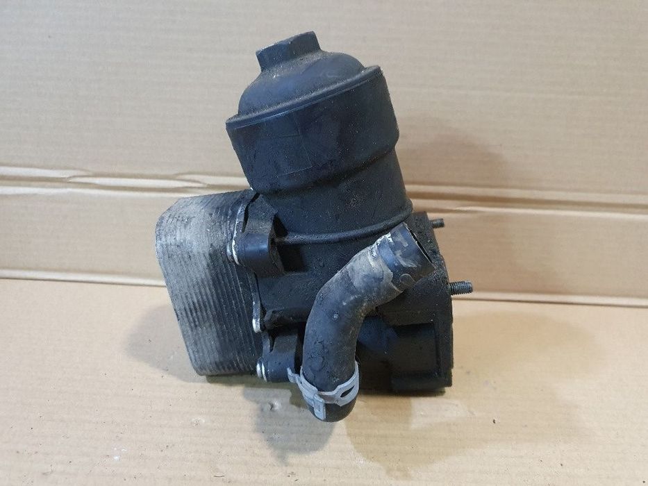 Carcasa filtru ulei VW (SVW) PASSAT B7 2011 - >, VOLKSWAGEN PASSAT B7 [ 2010 - 2014 ] 03L115389C ;    03L117021C 03L