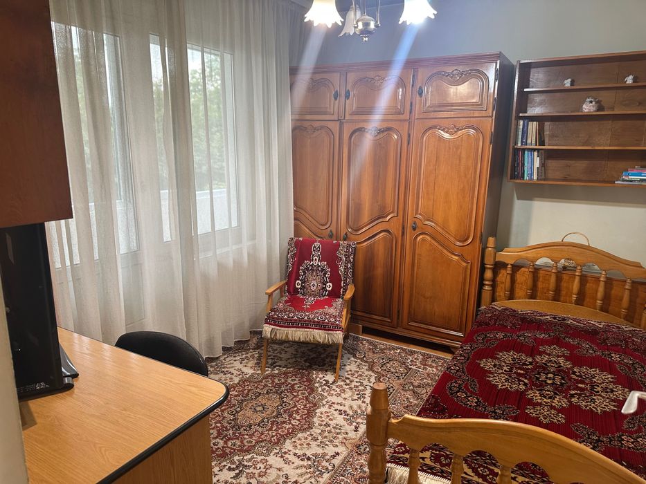 Apartament cu 3 camere, confort 1, Mureseni, etaj intermediar