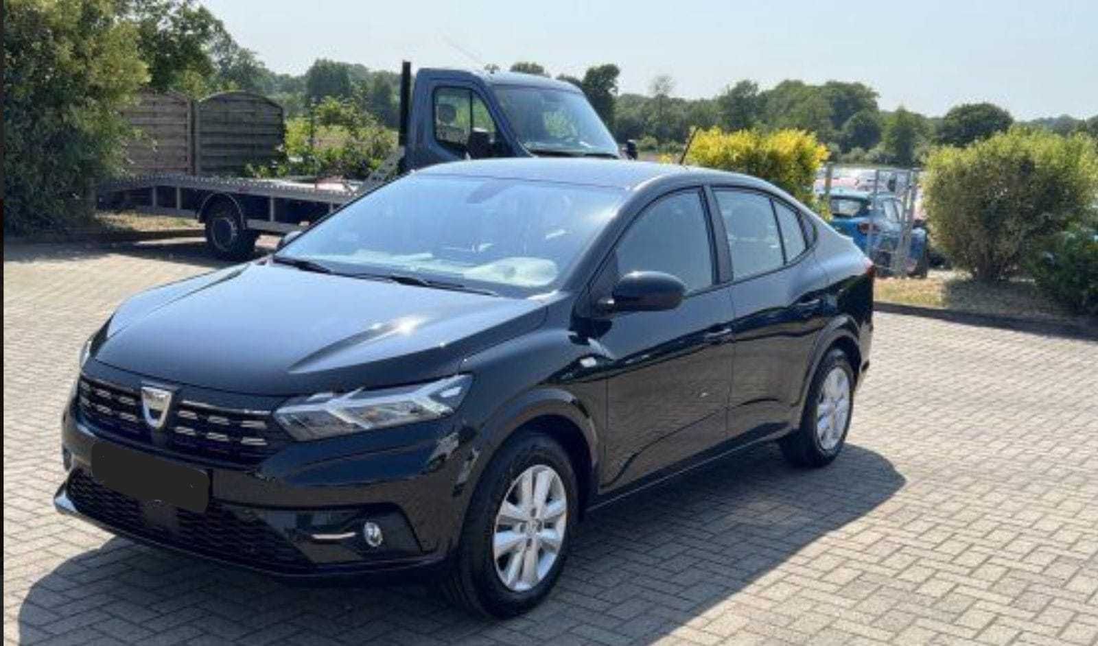 PIESE Logan | Bară | Capotă | Far | Aripă | Grilă | Ușă | Oglindă...