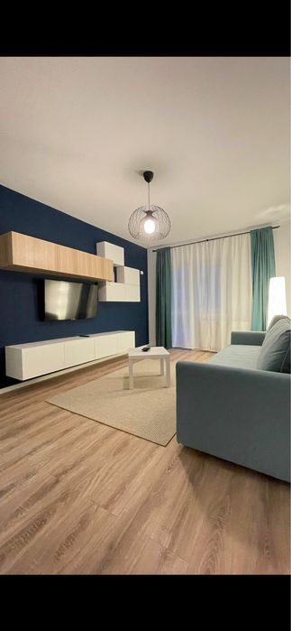 Inchiriez apartament 2 camere Grand Kristal