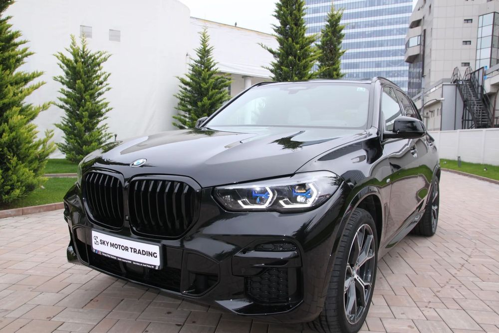 BMW X5 Msport Individual 2023/ Ivory Vent/ 4xClim/ Pano/ HUD/ Black Pack/ TVA