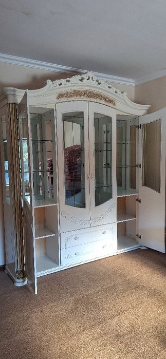 Мебель, Горка белая