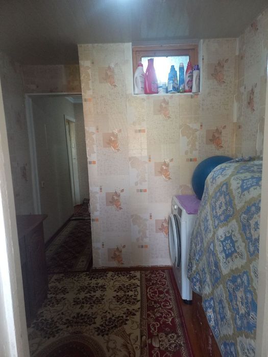 Продается квартира 1/4/4 на массиве ТТЗ-1 
Мирзо Улугбекский район
ТТЗ